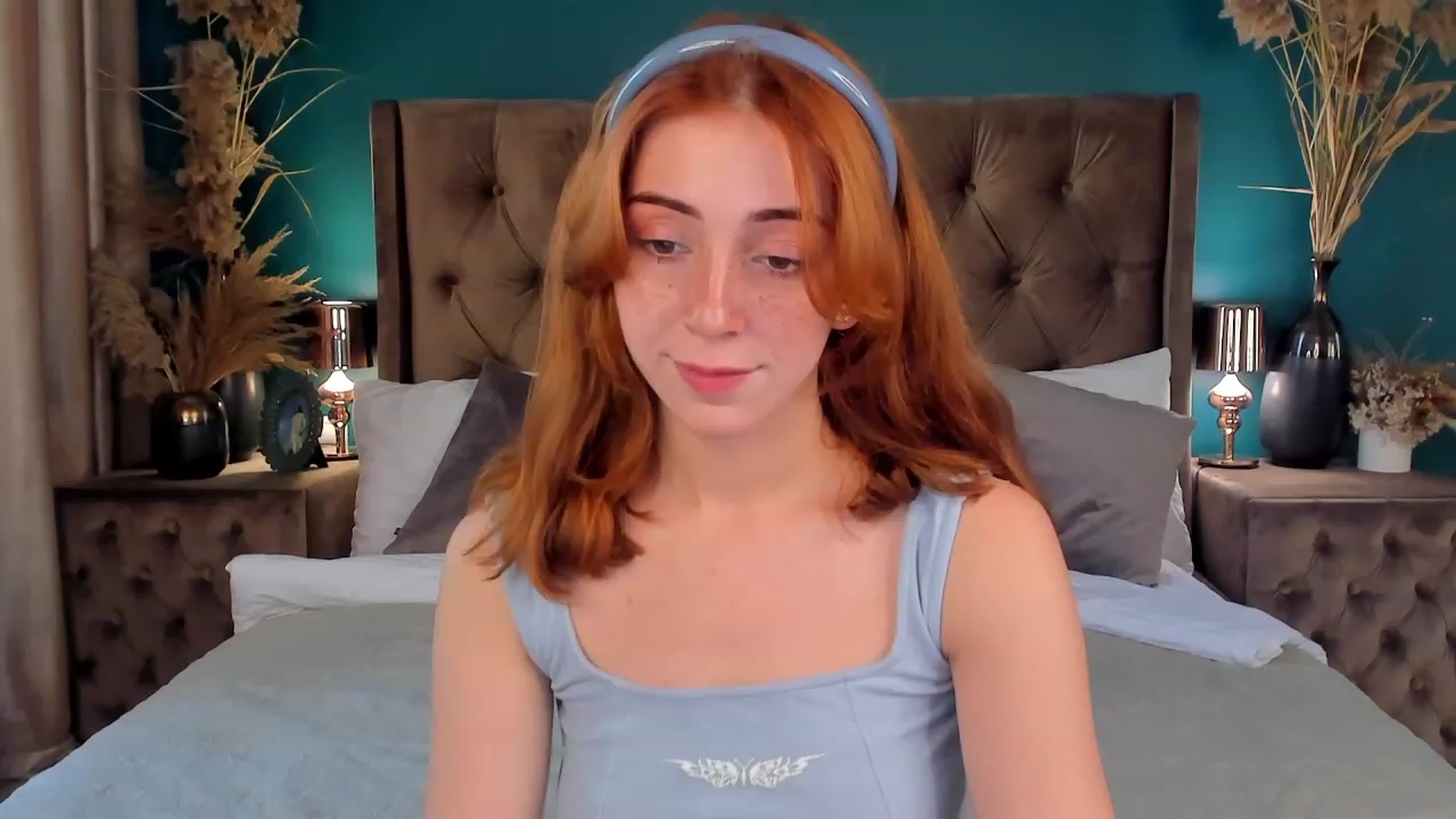 Gallery image thumbnail from ElsaYoung's myfreecams stream on, 06/22/2023, 13:11 image 3 of 20