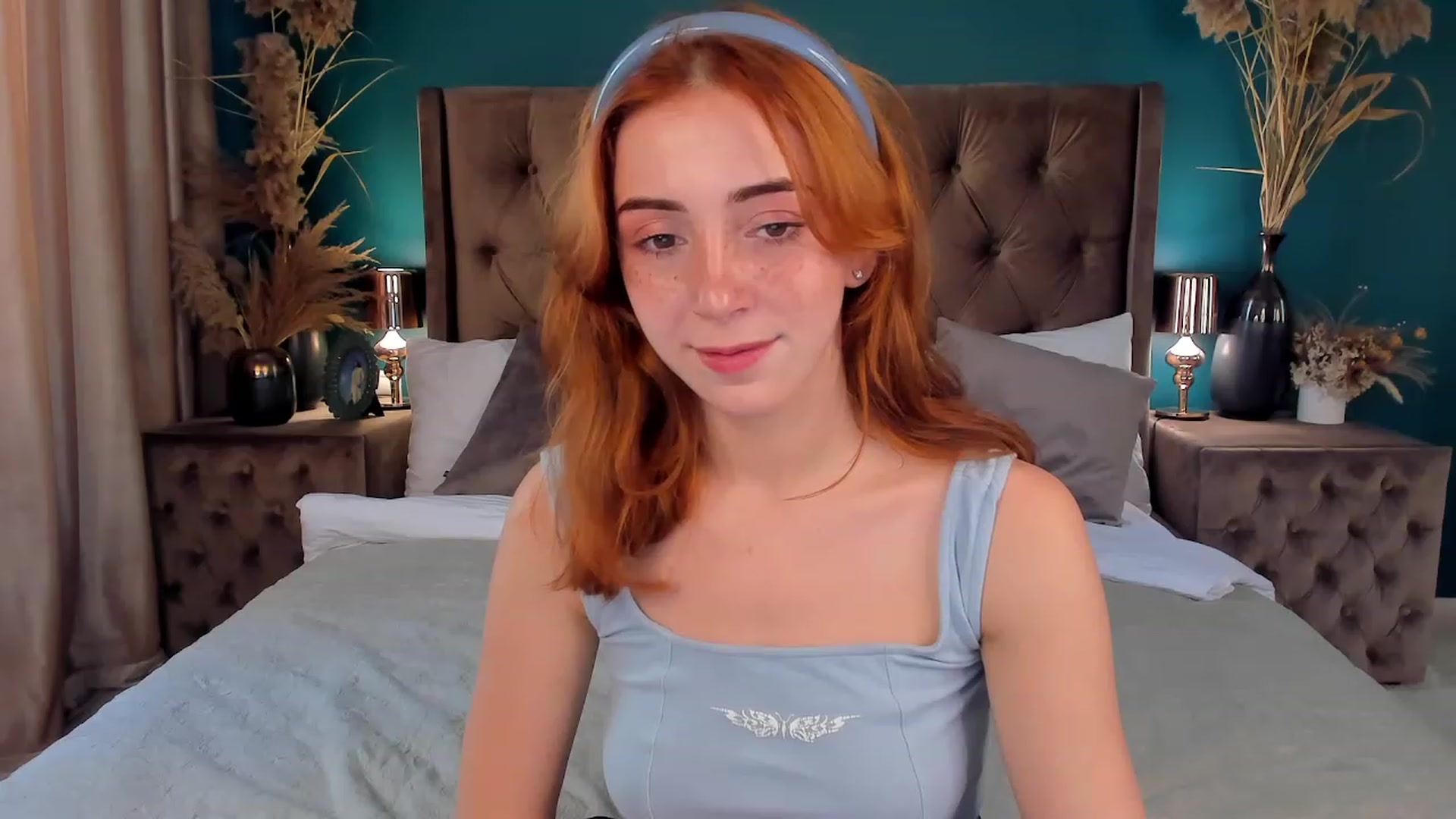 Gallery image thumbnail from ElsaYoung's myfreecams stream on, 06/22/2023, 13:11 image 17 of 20