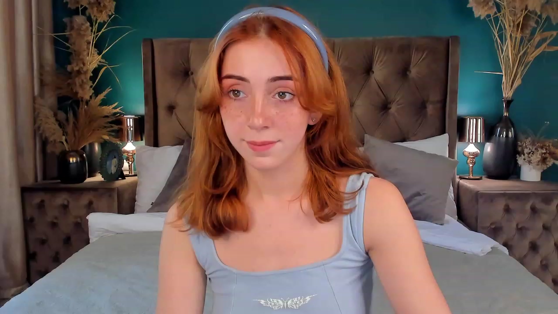 Gallery image thumbnail from ElsaYoung's myfreecams stream on, 06/22/2023, 13:11 image 4 of 20