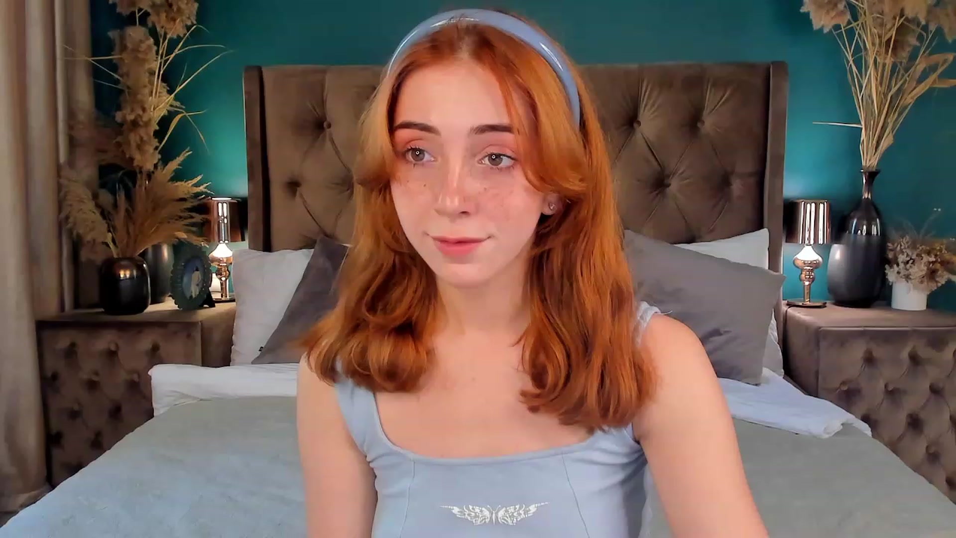 Gallery image thumbnail from ElsaYoung's myfreecams stream on, 06/22/2023, 13:11 image 2 of 20