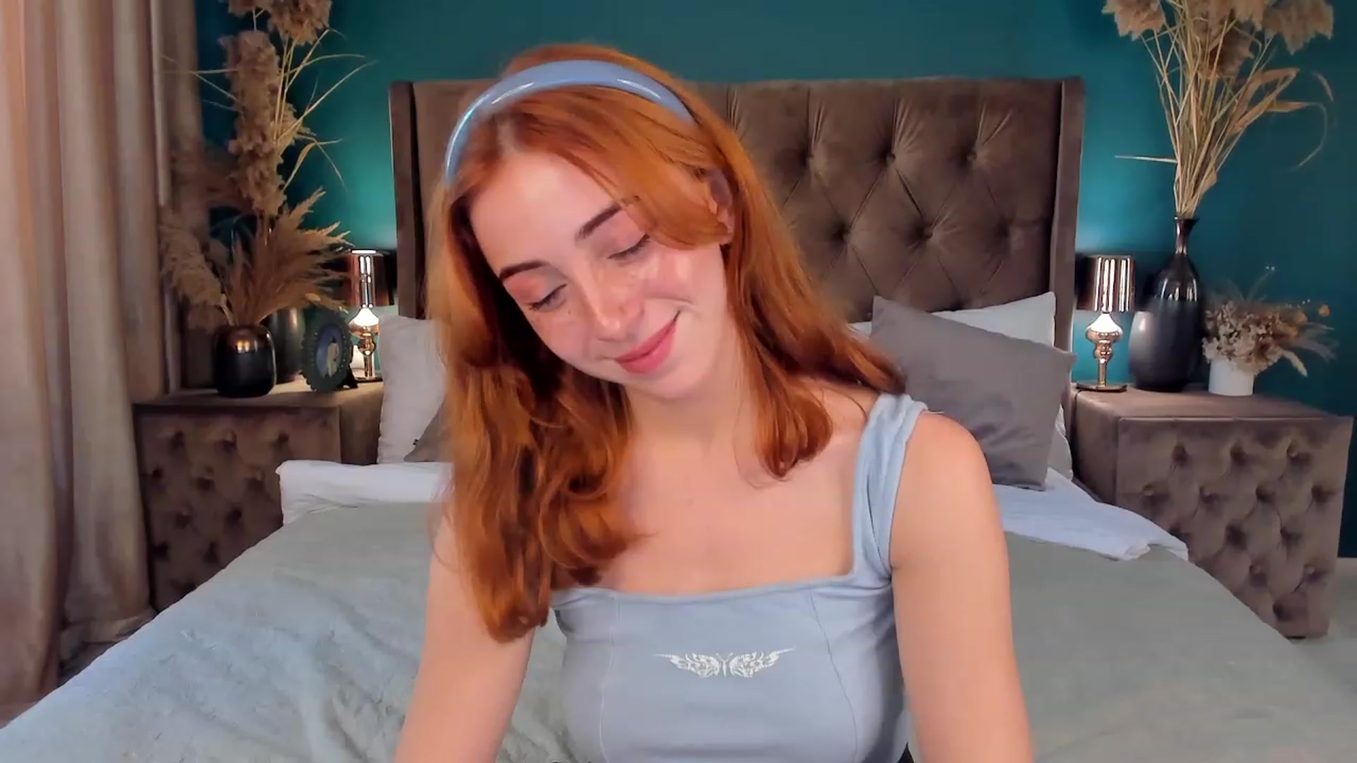 Gallery image thumbnail from ElsaYoung's myfreecams stream on, 06/22/2023, 13:11 image 14 of 20