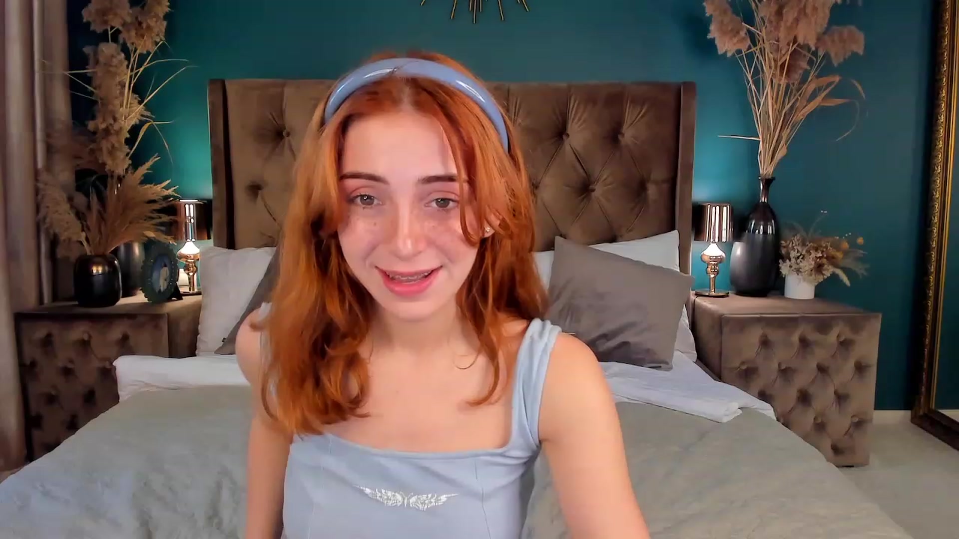 Gallery image thumbnail from ElsaYoung's myfreecams stream on, 06/22/2023, 15:45 image 13 of 20