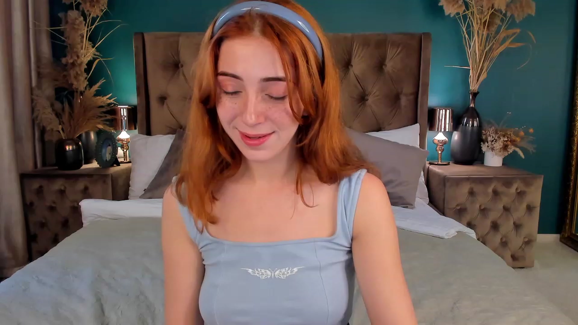 Gallery image thumbnail from ElsaYoung's myfreecams stream on, 06/22/2023, 15:45 image 9 of 20