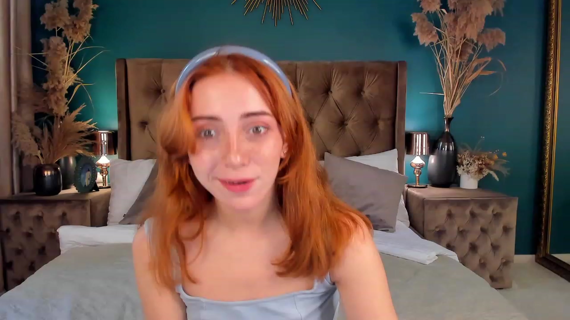 Gallery image thumbnail from ElsaYoung's myfreecams stream on, 06/22/2023, 15:45 image 14 of 20