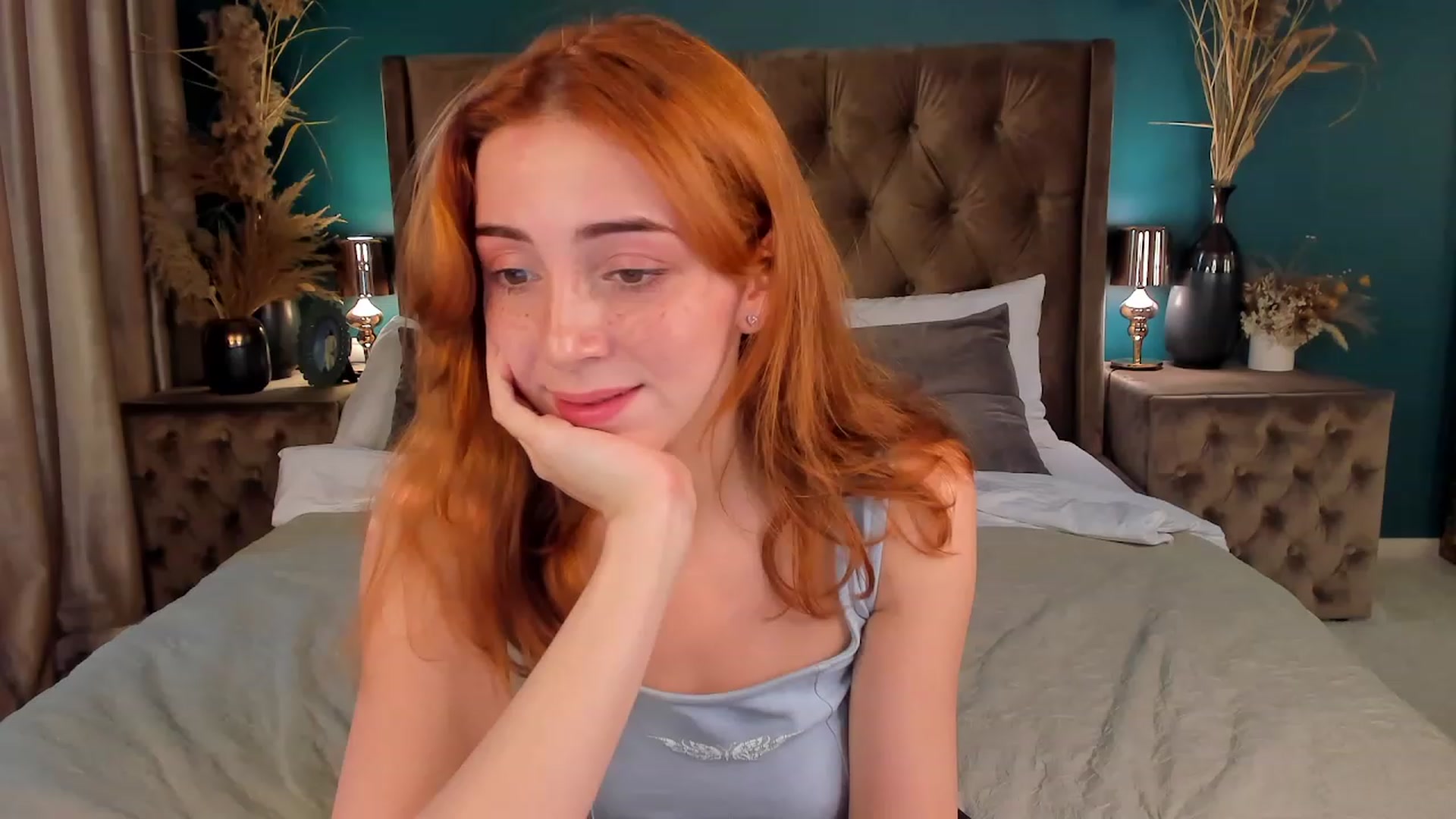 Gallery image thumbnail from ElsaYoung's myfreecams stream on, 06/22/2023, 17:05 image 13 of 20