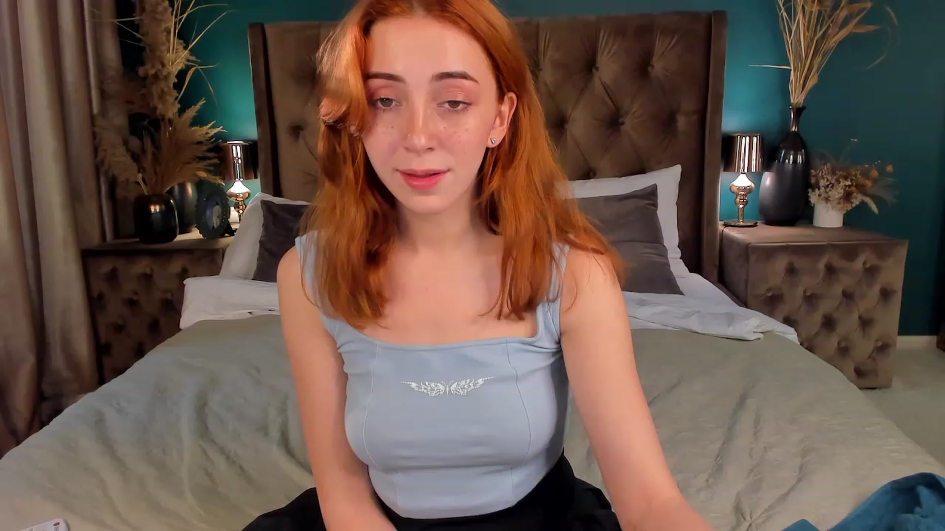 Gallery image thumbnail from ElsaYoung's myfreecams stream on, 06/22/2023, 17:05 image 4 of 20