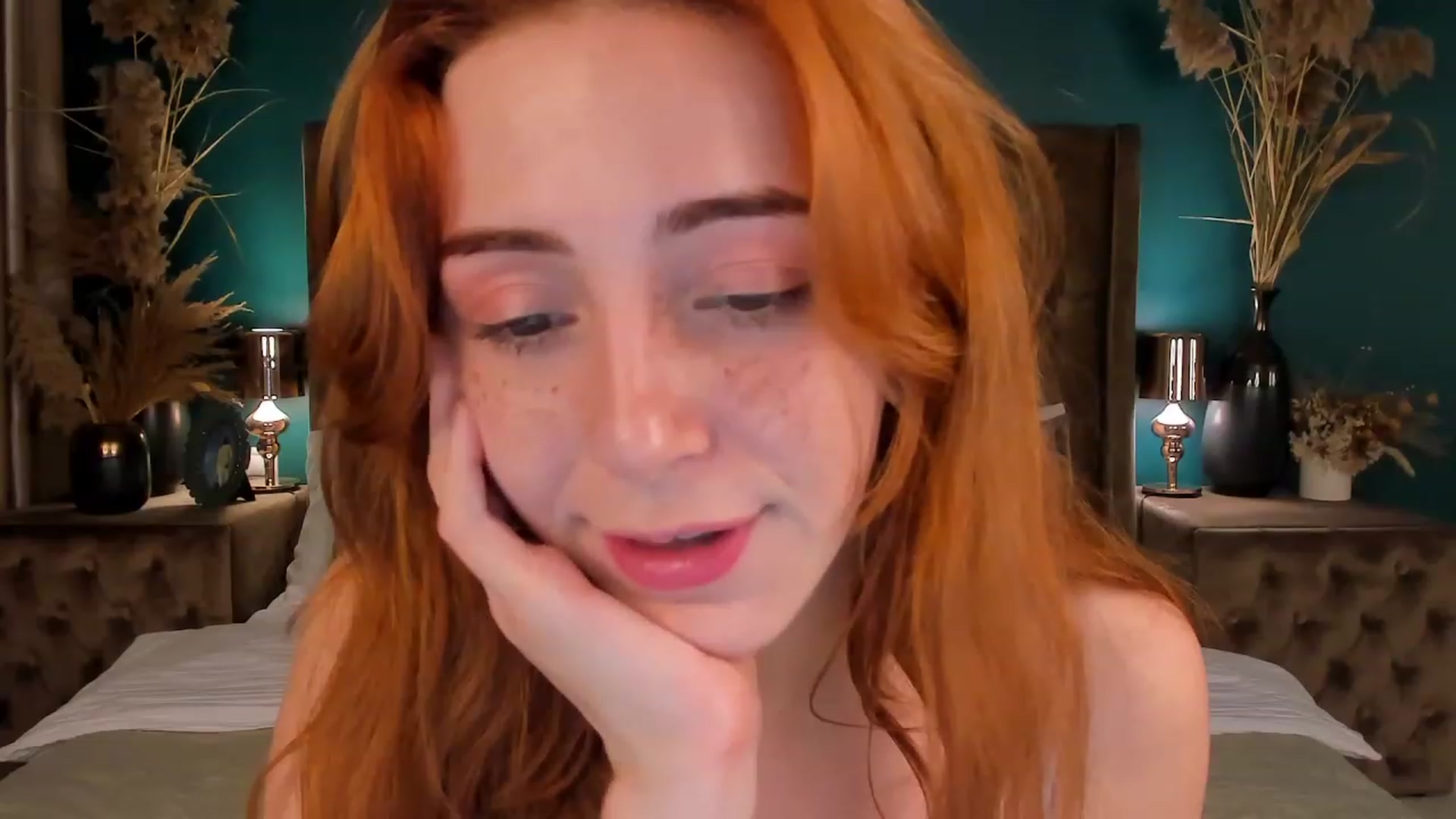 Gallery image thumbnail from ElsaYoung's myfreecams stream on, 06/22/2023, 19:06 image 19 of 20