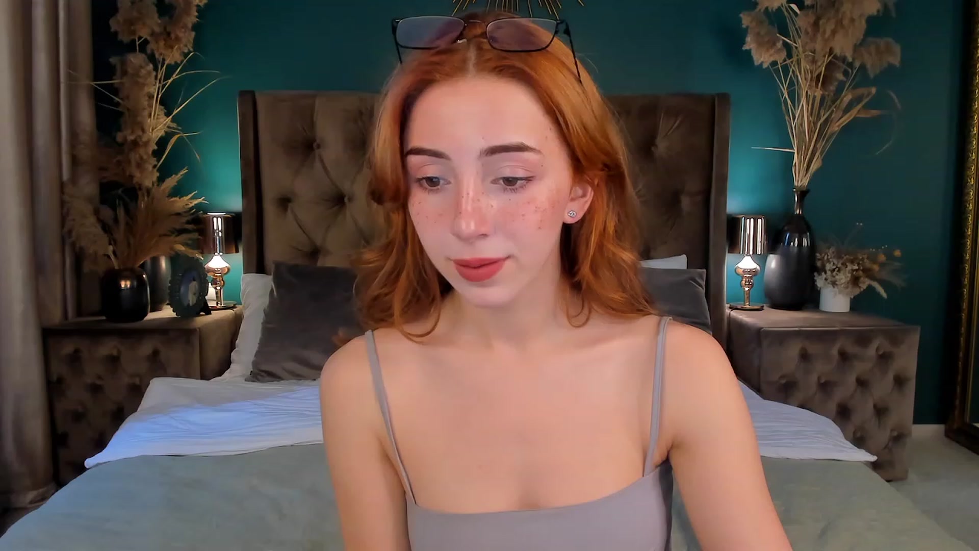 Gallery image thumbnail from ElsaYoung's myfreecams stream on, 06/23/2023, 05:37 image 13 of 20