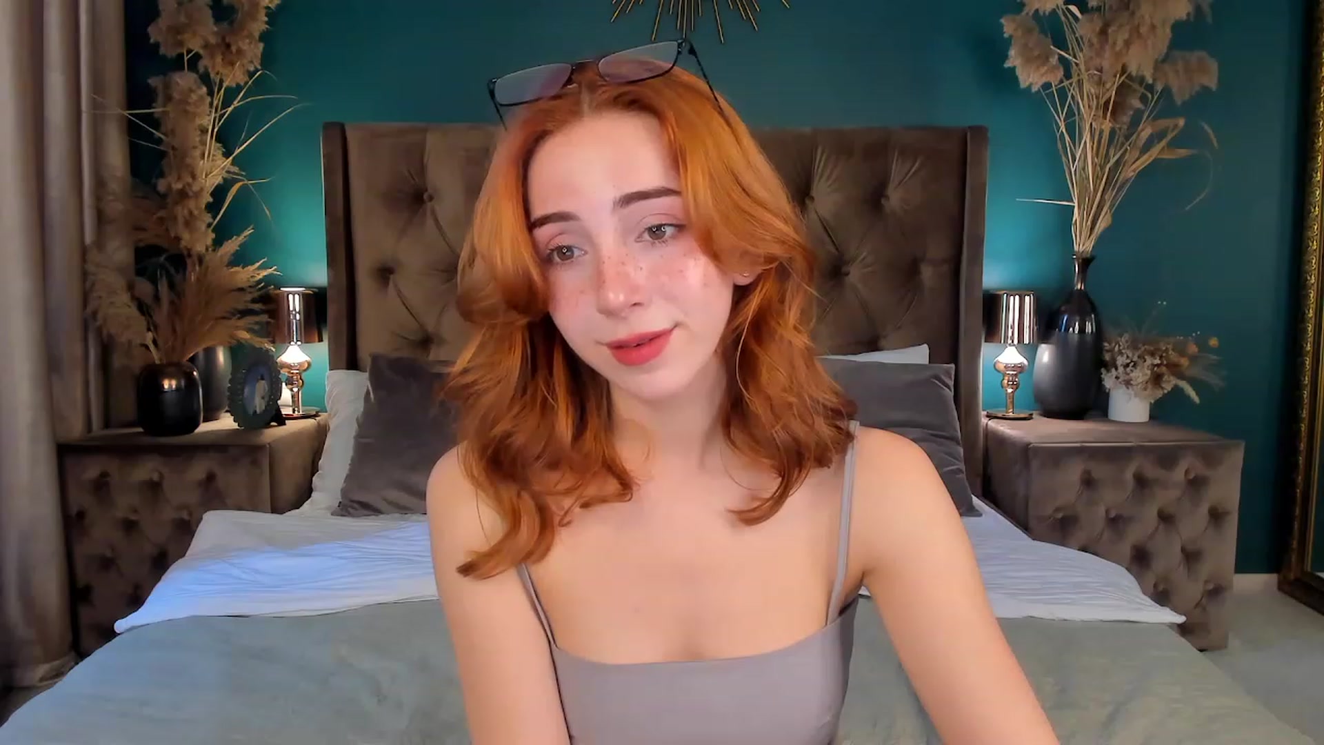 Gallery image thumbnail from ElsaYoung's myfreecams stream on, 06/23/2023, 05:37 image 11 of 20