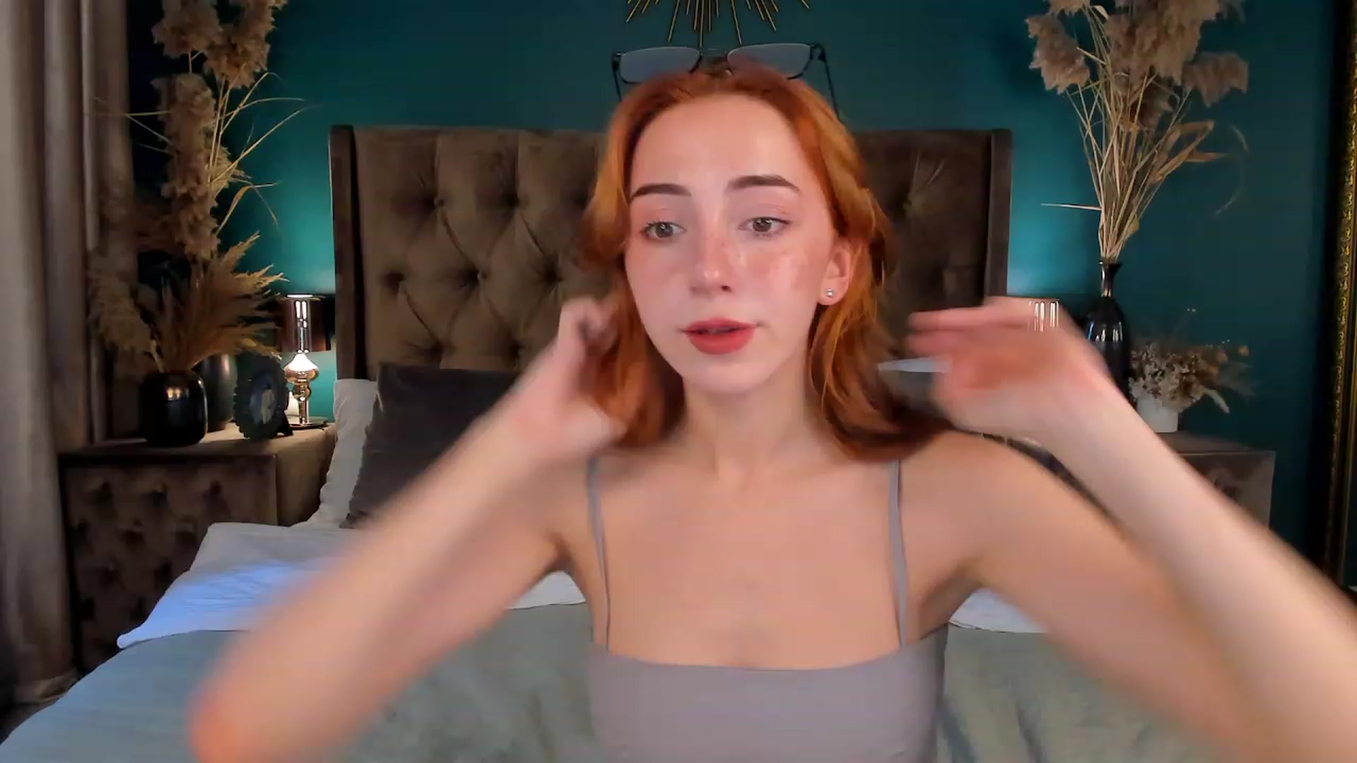 Gallery image thumbnail from ElsaYoung's myfreecams stream on, 06/23/2023, 05:37 image 17 of 20