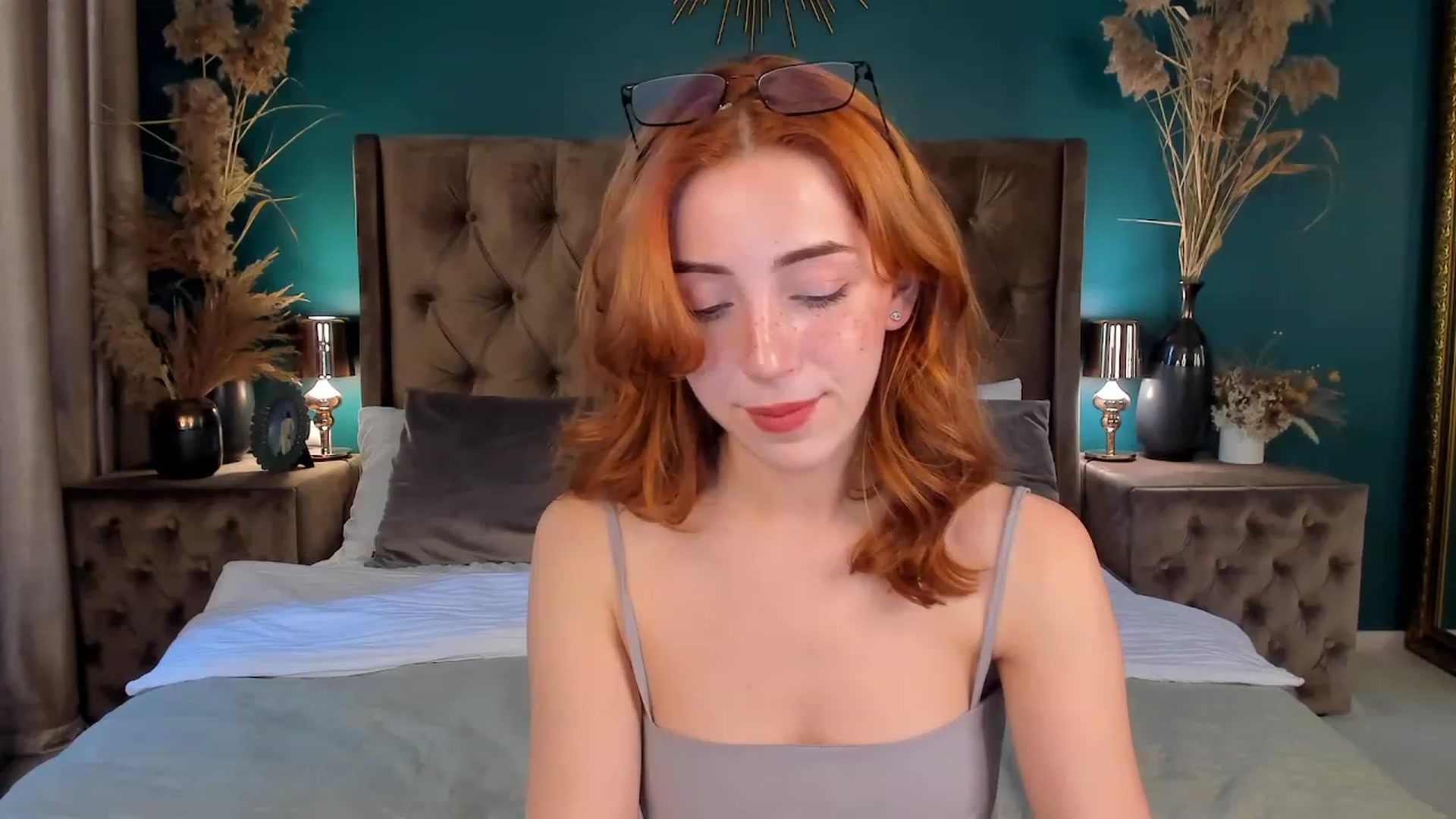 Gallery image thumbnail from ElsaYoung's myfreecams stream on, 06/23/2023, 05:37 image 15 of 20