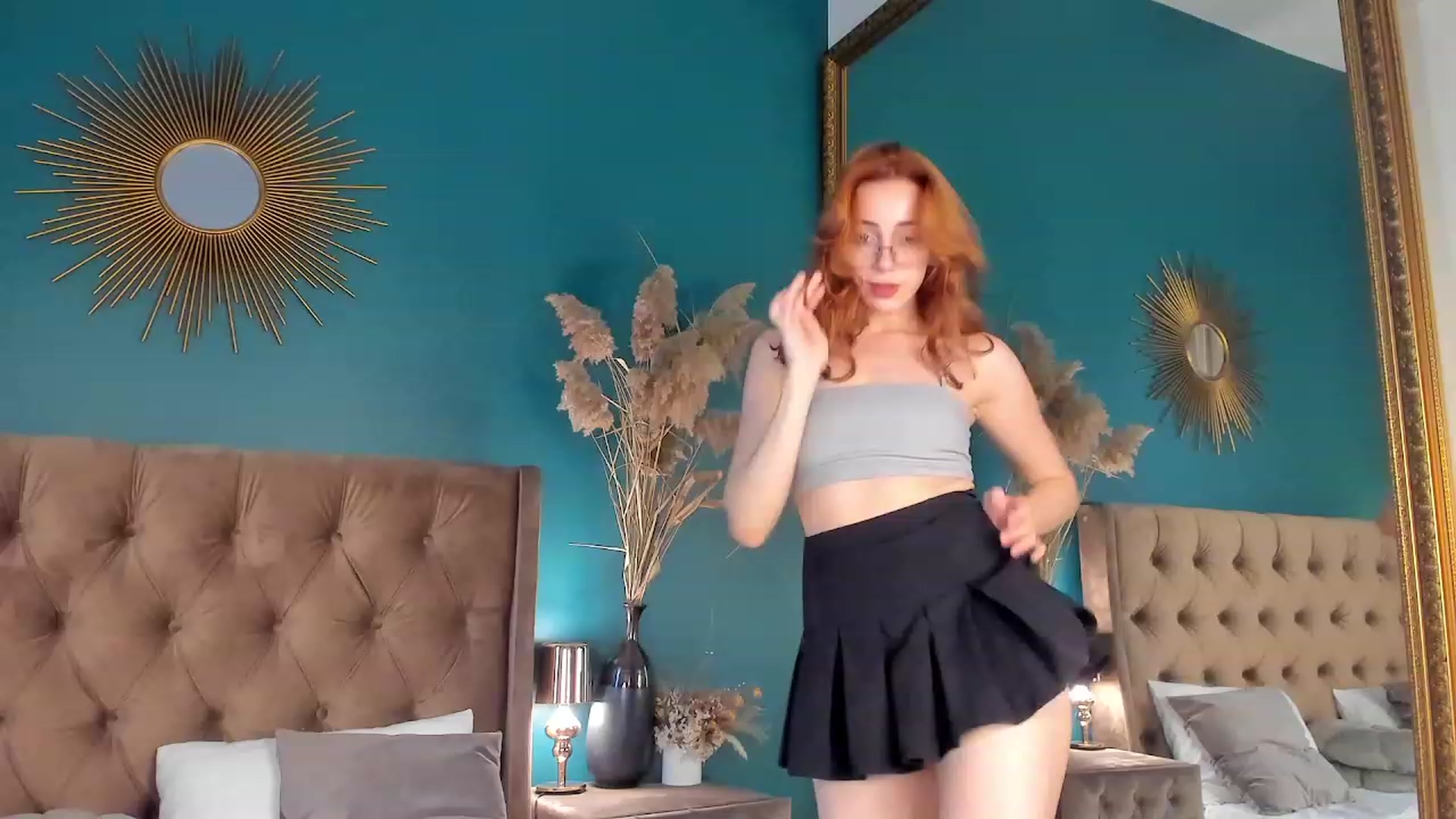 Gallery image thumbnail from ElsaYoung's myfreecams stream on, 06/23/2023, 05:37 image 4 of 20