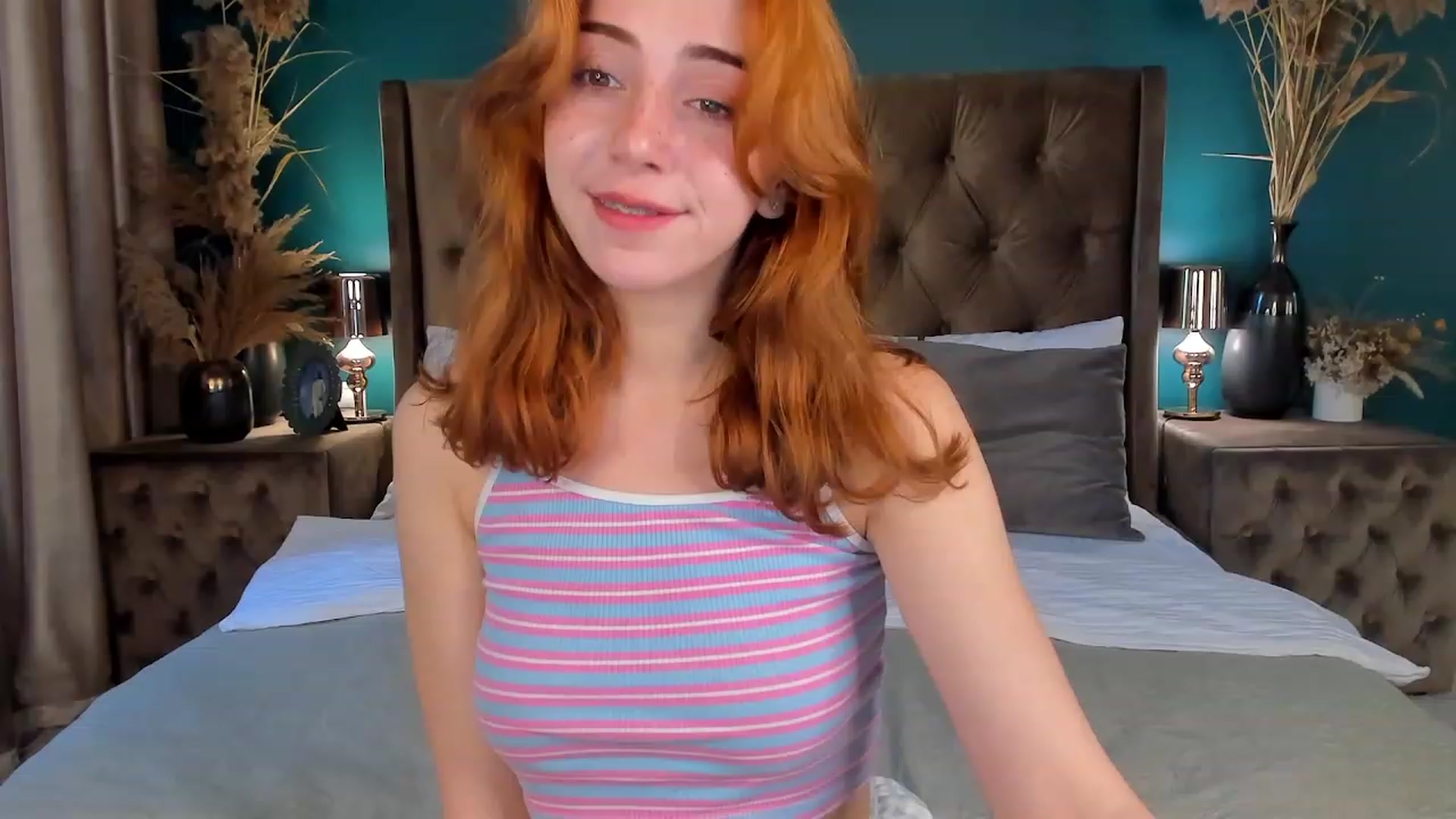 Gallery image thumbnail from ElsaYoung's myfreecams stream on, 06/24/2023, 06:09 image 7 of 20