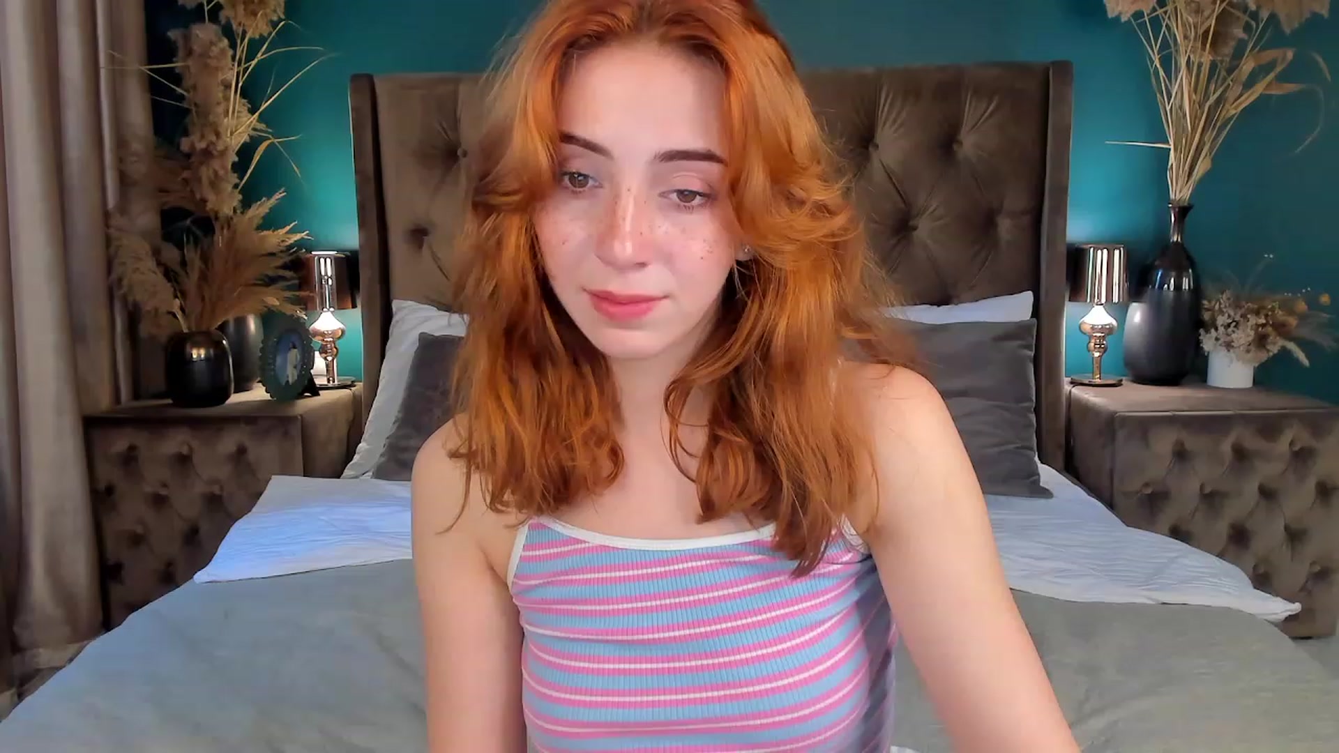 Gallery image thumbnail from ElsaYoung's myfreecams stream on, 06/24/2023, 06:09 image 17 of 20