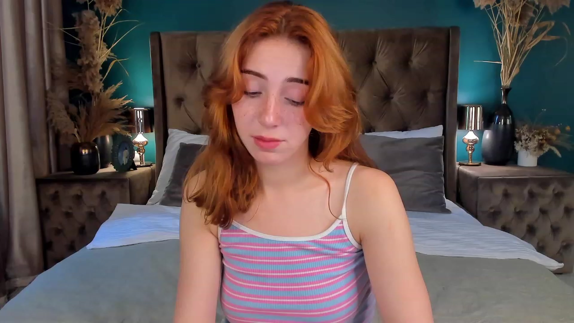 Gallery image thumbnail from ElsaYoung's myfreecams stream on, 06/24/2023, 06:09 image 5 of 20
