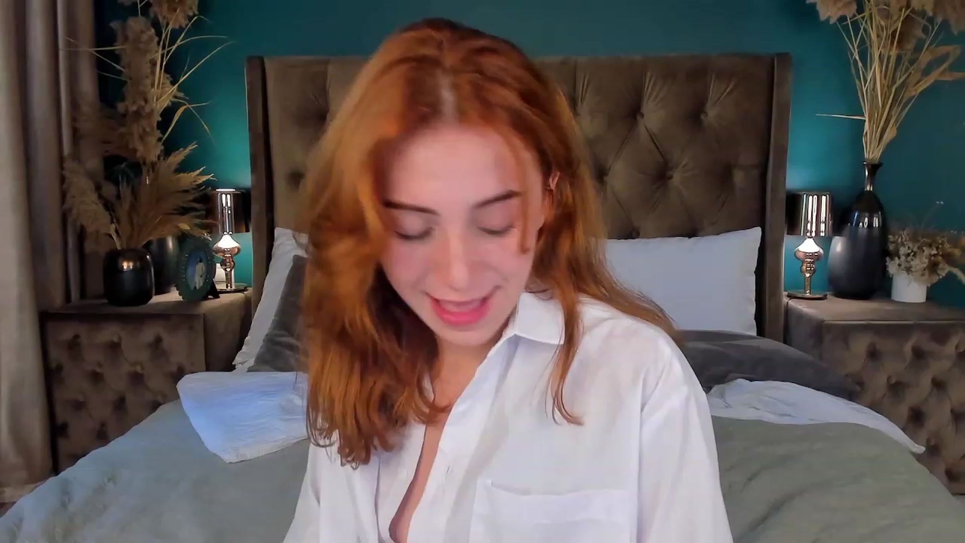 Gallery image thumbnail from ElsaYoung's myfreecams stream on, 06/24/2023, 09:28 image 16 of 20