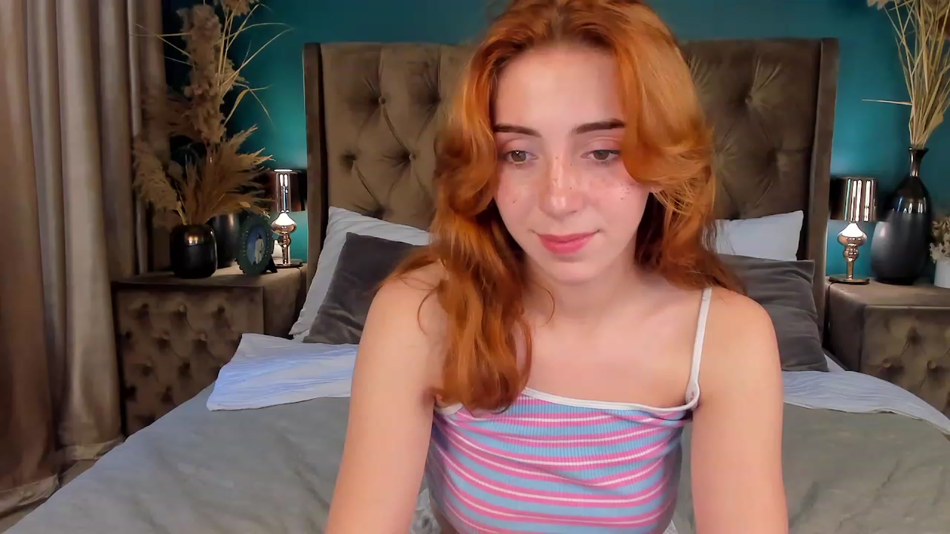Gallery image thumbnail from ElsaYoung's myfreecams stream on, 06/24/2023, 09:28 image 1 of 20