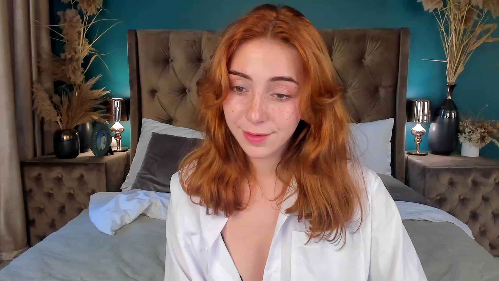 Gallery image thumbnail from ElsaYoung's myfreecams stream on, 06/24/2023, 09:28 image 10 of 20