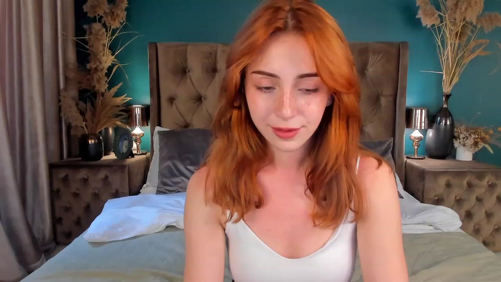 Gallery image thumbnail from ElsaYoung's myfreecams stream on, 06/25/2023, 14:57 image 8 of 20