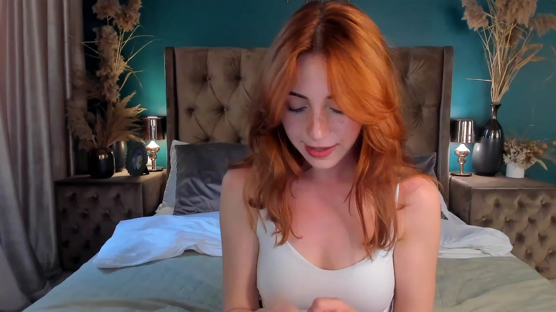 Gallery image thumbnail from ElsaYoung's myfreecams stream on, 06/25/2023, 14:57 image 7 of 20