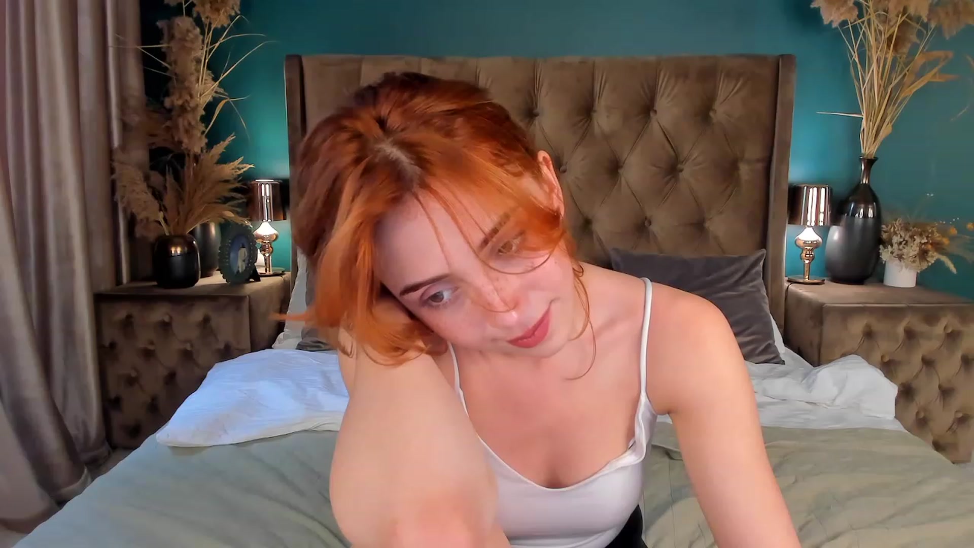 Gallery image thumbnail from ElsaYoung's myfreecams stream on, 06/25/2023, 14:57 image 20 of 20