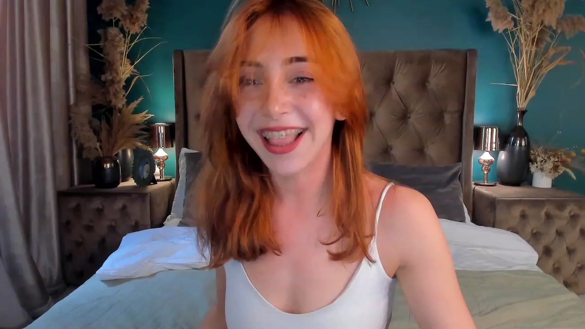 Gallery image thumbnail from ElsaYoung's myfreecams stream on, 06/25/2023, 14:57 image 5 of 20