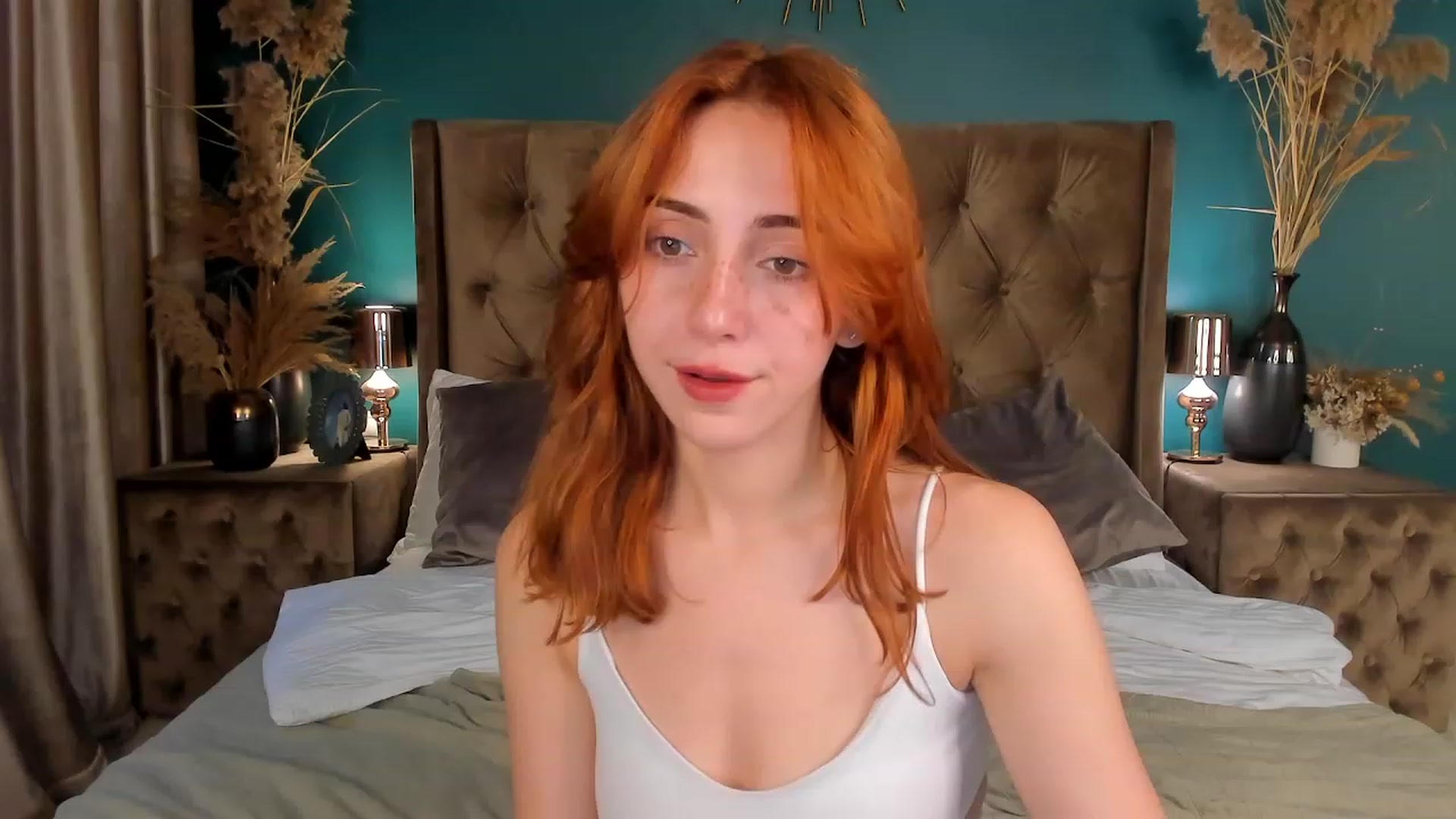 Gallery image thumbnail from ElsaYoung's myfreecams stream on, 06/25/2023, 16:29 image 9 of 20