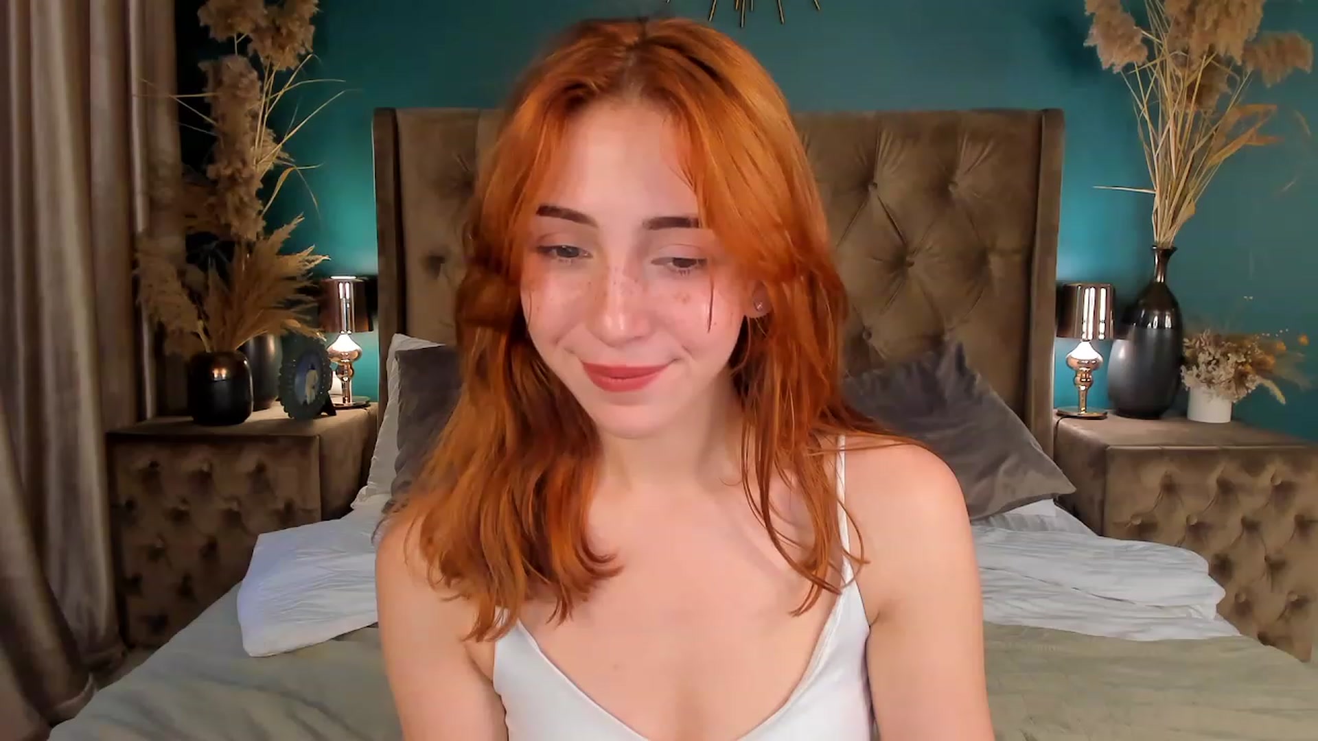 Gallery image thumbnail from ElsaYoung's myfreecams stream on, 06/25/2023, 16:29 image 12 of 20
