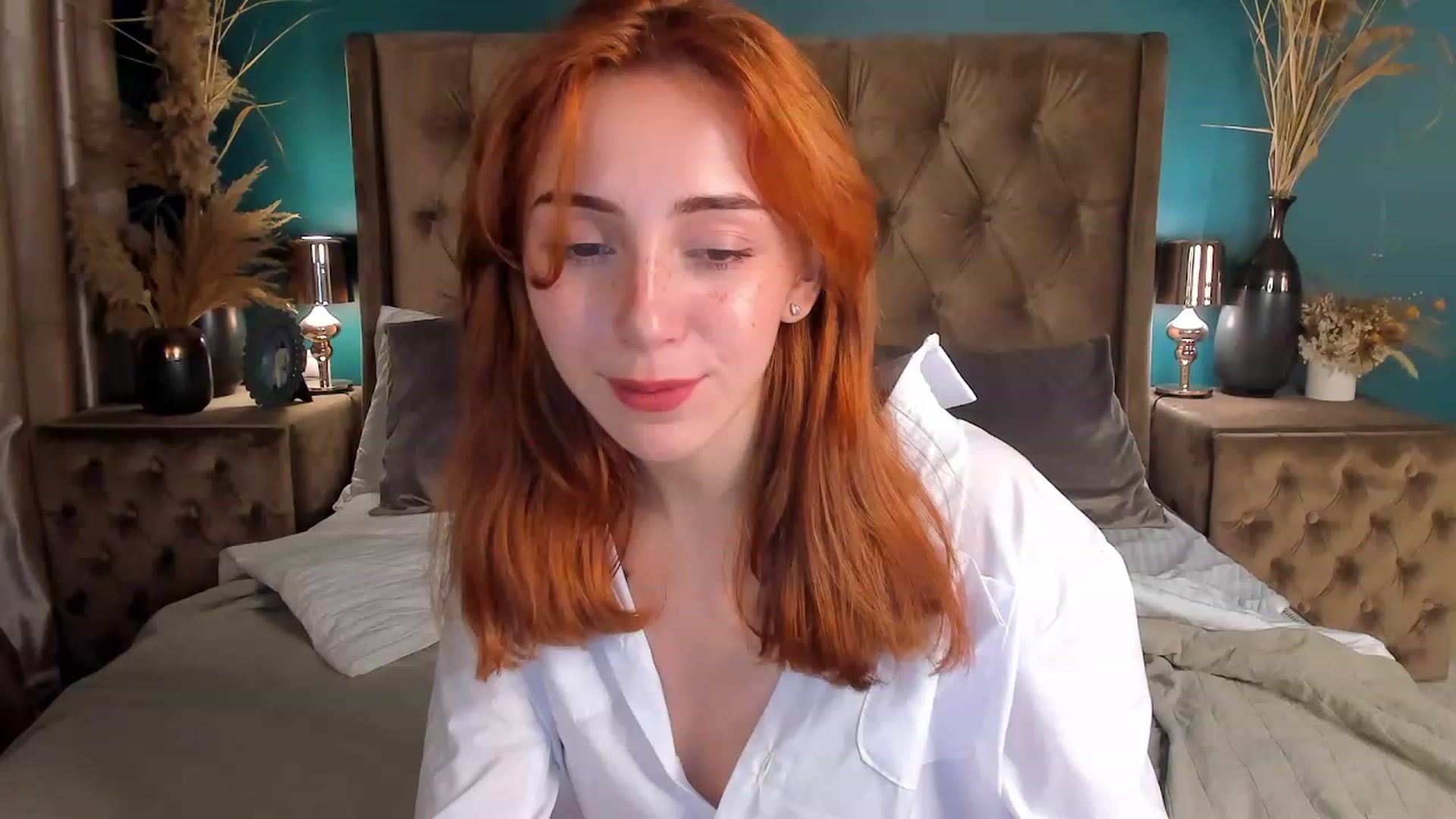 Gallery image thumbnail from ElsaYoung's myfreecams stream on, 06/25/2023, 18:19 image 16 of 20