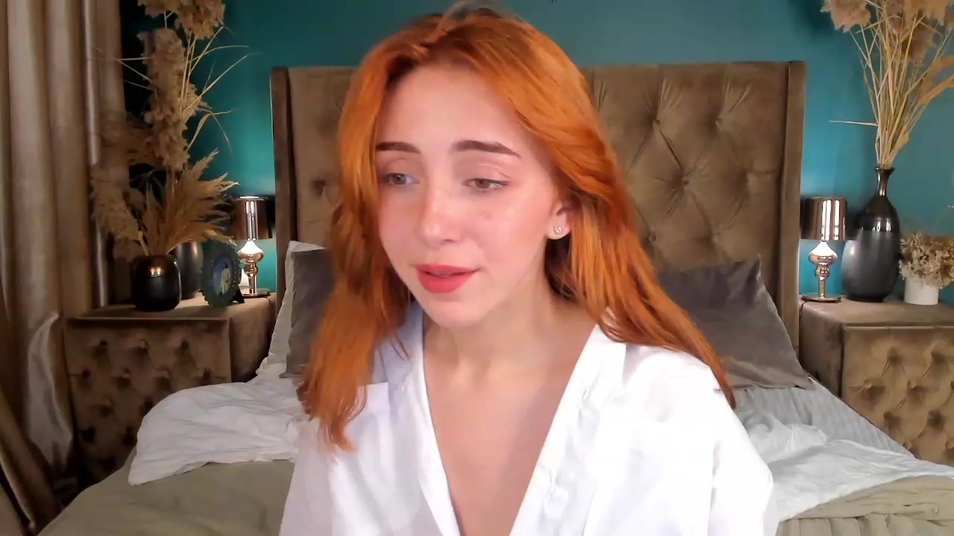 Gallery image thumbnail from ElsaYoung's myfreecams stream on, 06/25/2023, 18:19 image 7 of 20