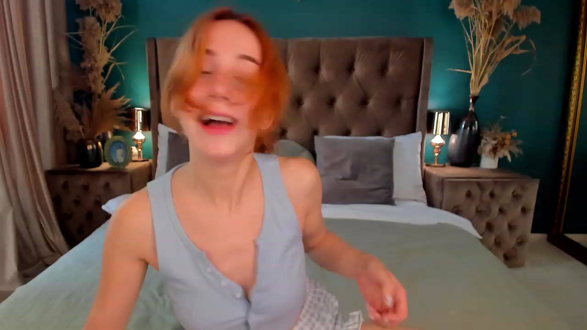 Gallery image thumbnail from ElsaYoung's myfreecams stream on, 06/29/2023, 12:29 image 16 of 20