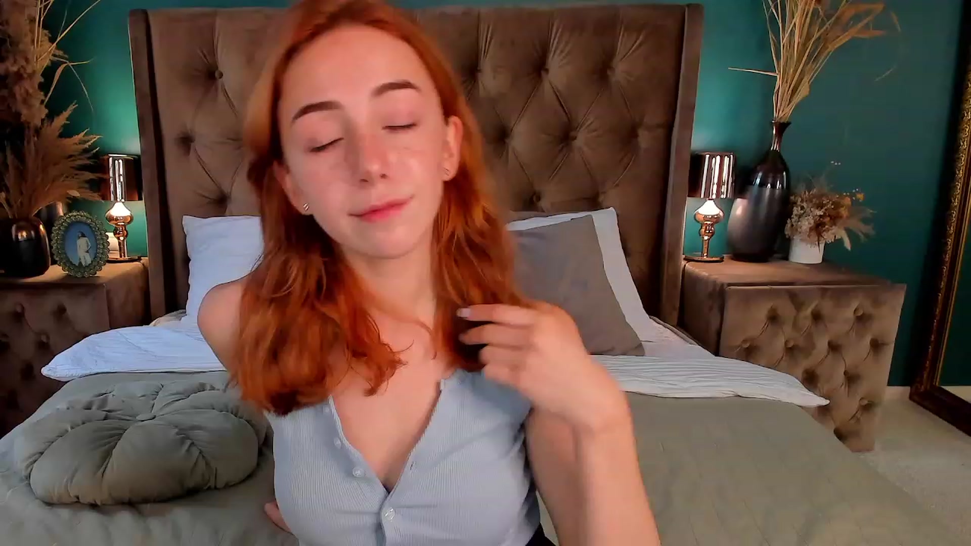 Gallery image thumbnail from ElsaYoung's myfreecams stream on, 06/29/2023, 15:07 image 20 of 20