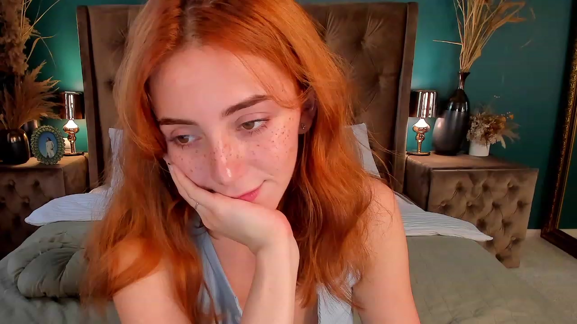 Gallery image thumbnail from ElsaYoung's myfreecams stream on, 06/29/2023, 15:07 image 13 of 20
