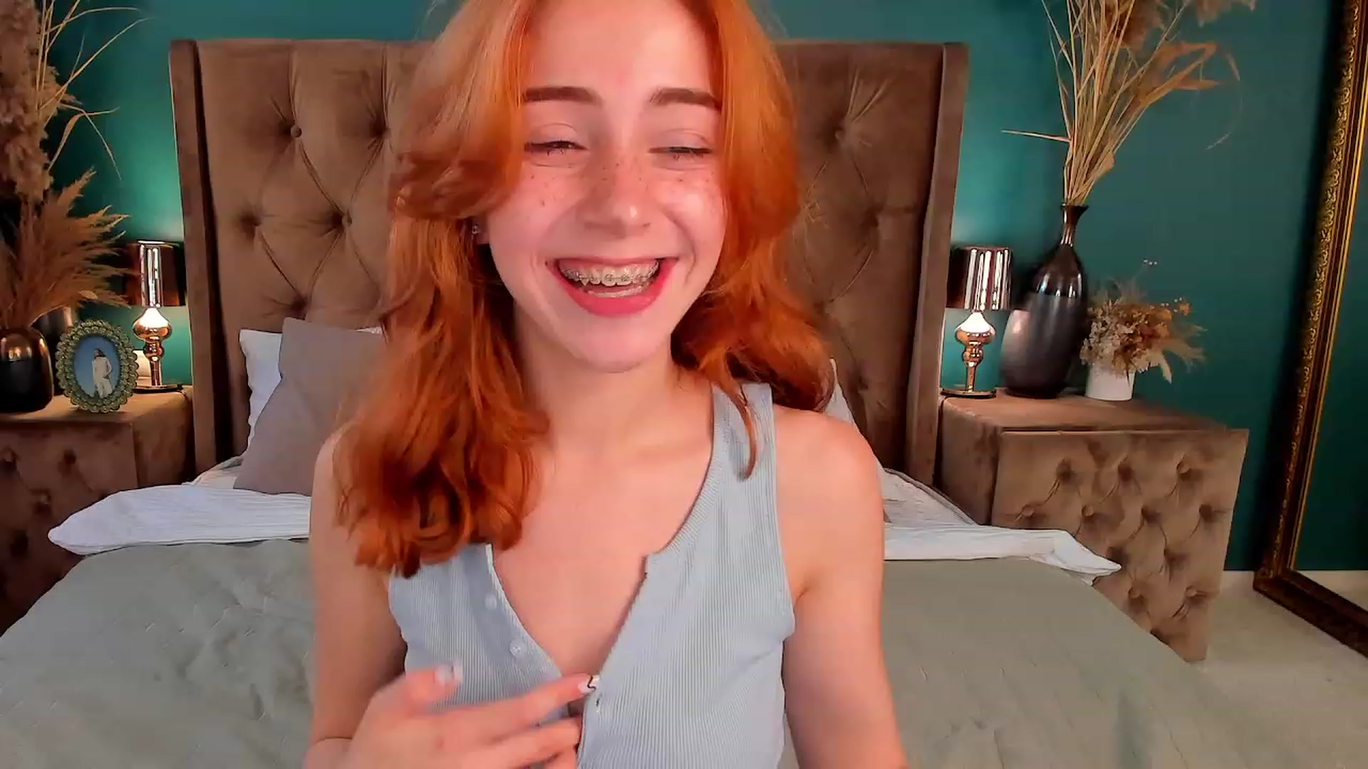 Gallery image thumbnail from ElsaYoung's myfreecams stream on, 06/29/2023, 17:03 image 8 of 20