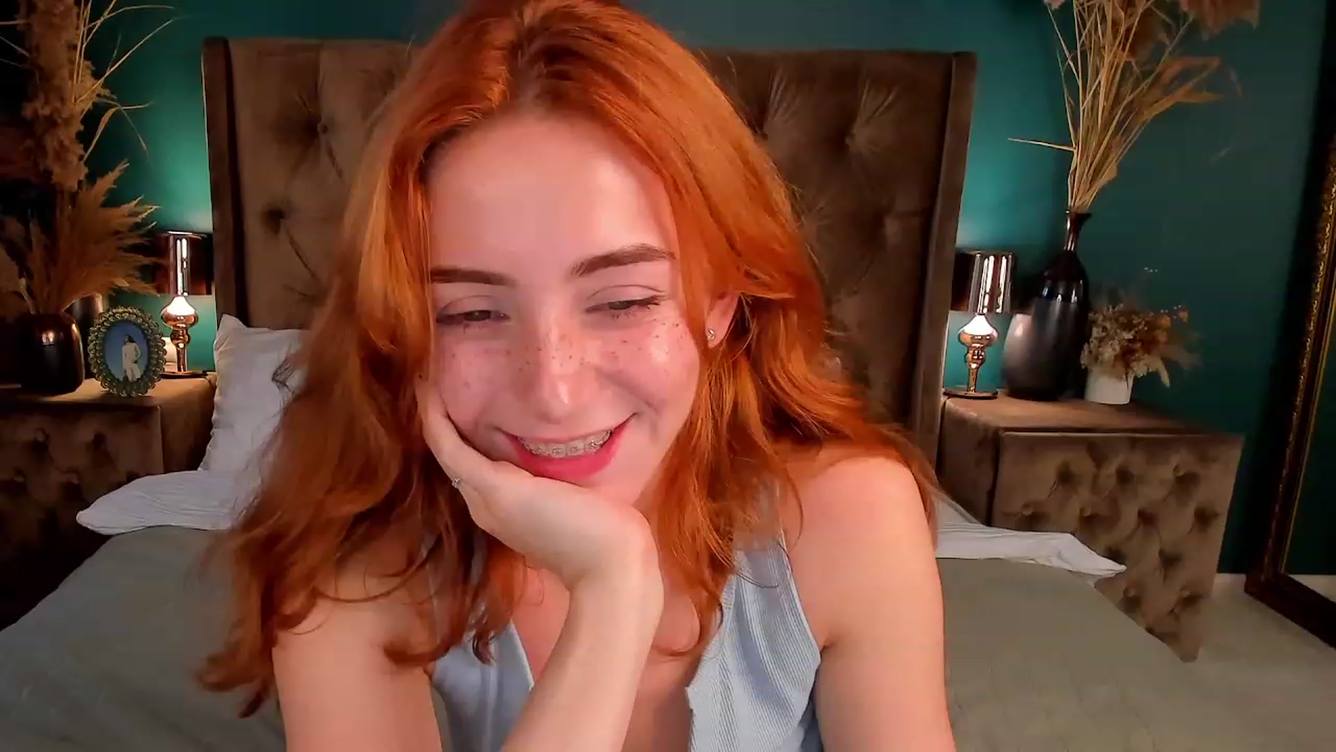 Gallery image thumbnail from ElsaYoung's myfreecams stream on, 06/29/2023, 17:38 image 4 of 20