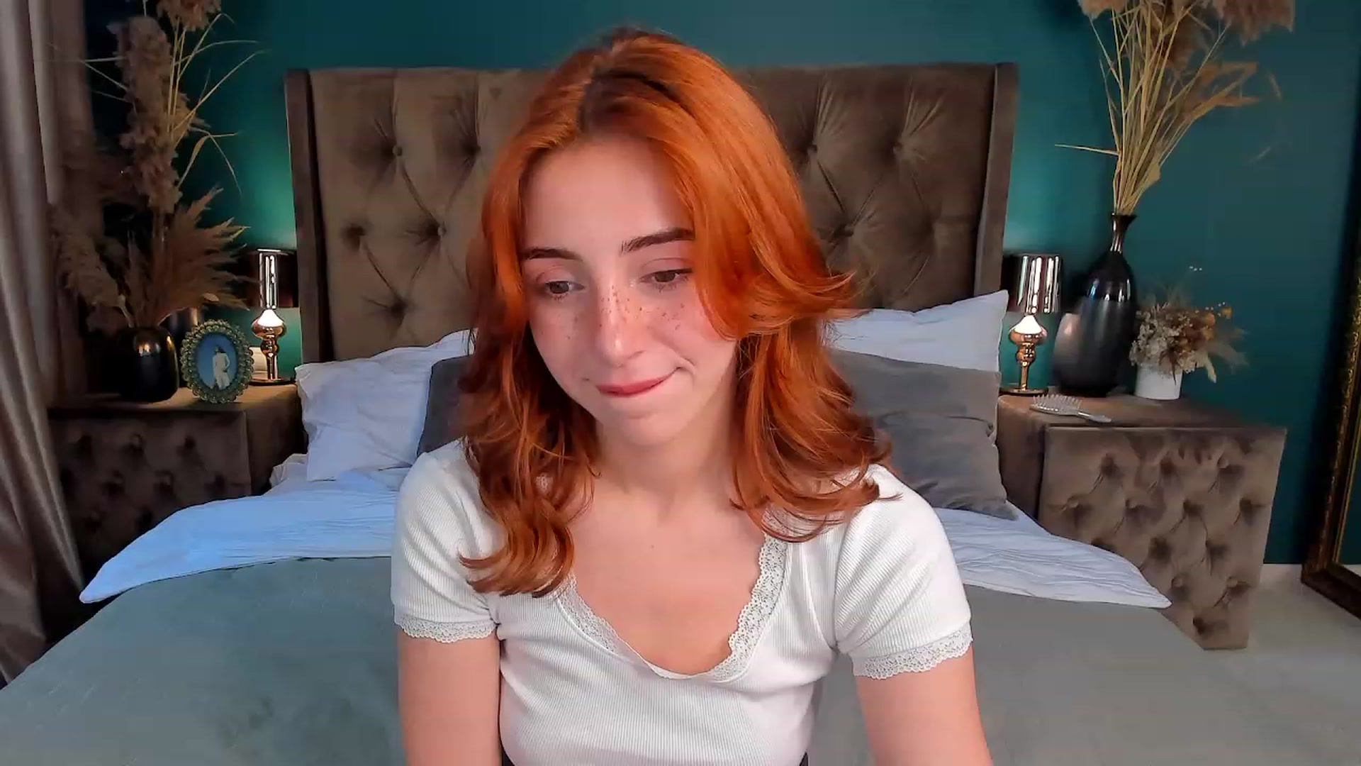 Gallery image thumbnail from ElsaYoung's myfreecams stream on, 06/30/2023, 07:59 image 16 of 20