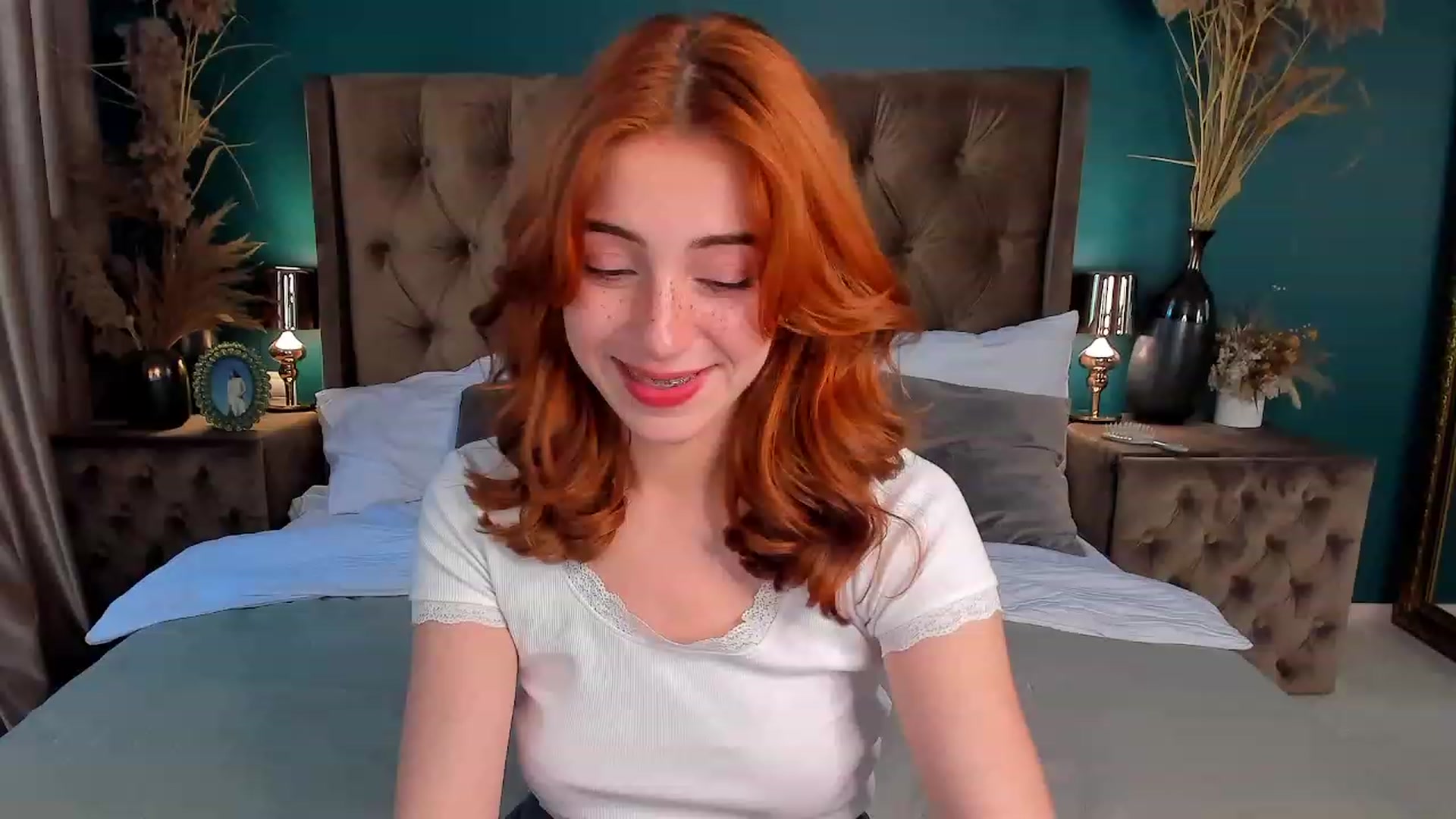 Gallery image thumbnail from ElsaYoung's myfreecams stream on, 06/30/2023, 07:59 image 7 of 20