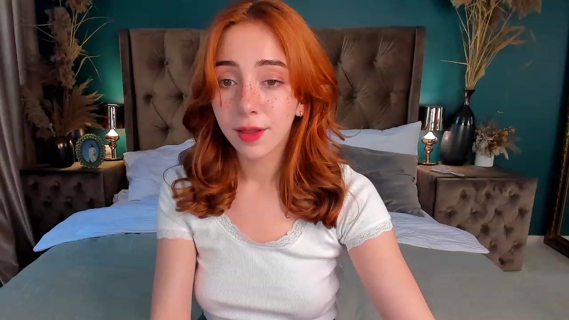 Gallery image thumbnail from ElsaYoung's myfreecams stream on, 06/30/2023, 07:59 image 4 of 20
