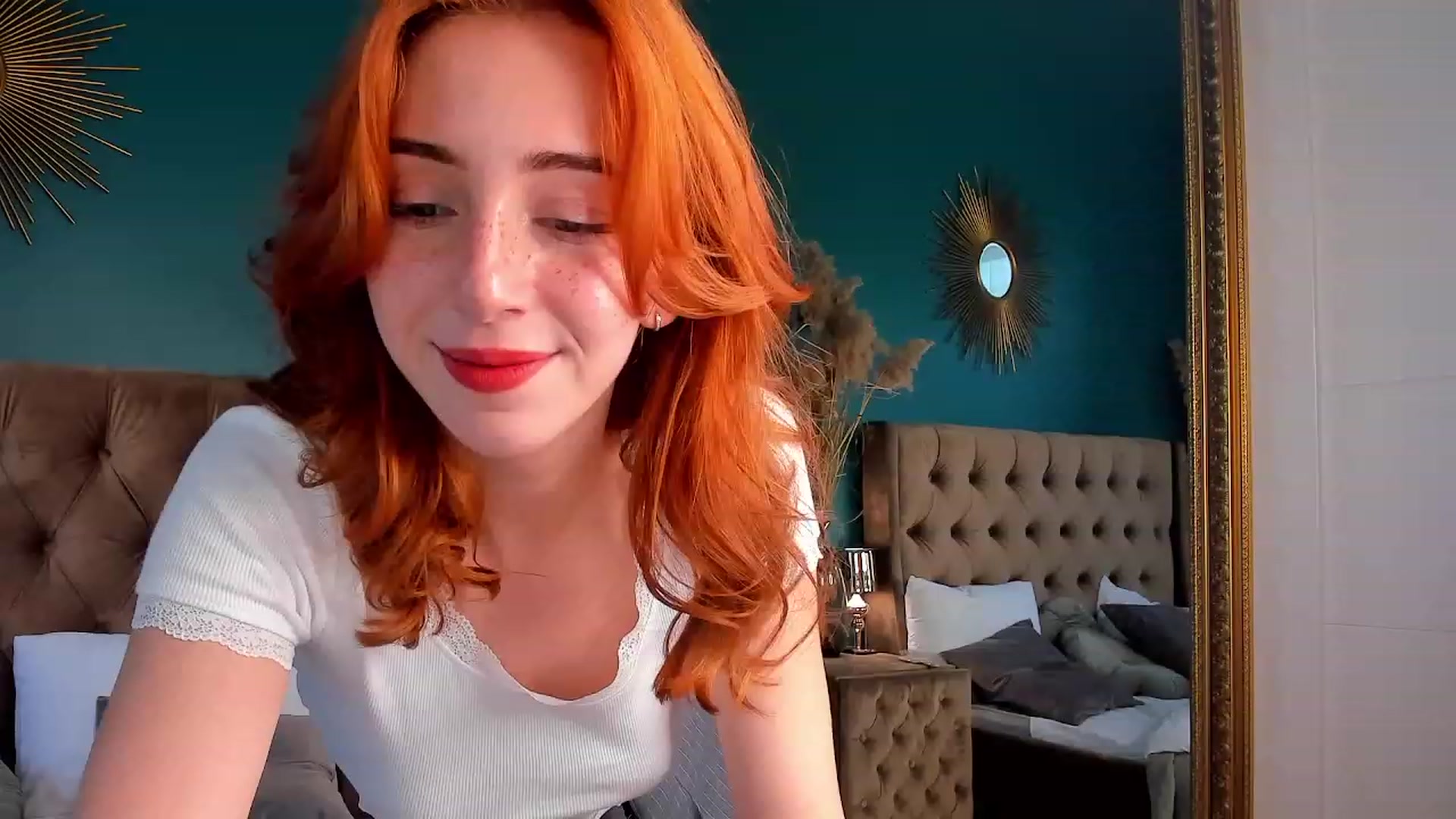 Gallery image thumbnail from ElsaYoung's myfreecams stream on, 06/30/2023, 08:35 image 6 of 20