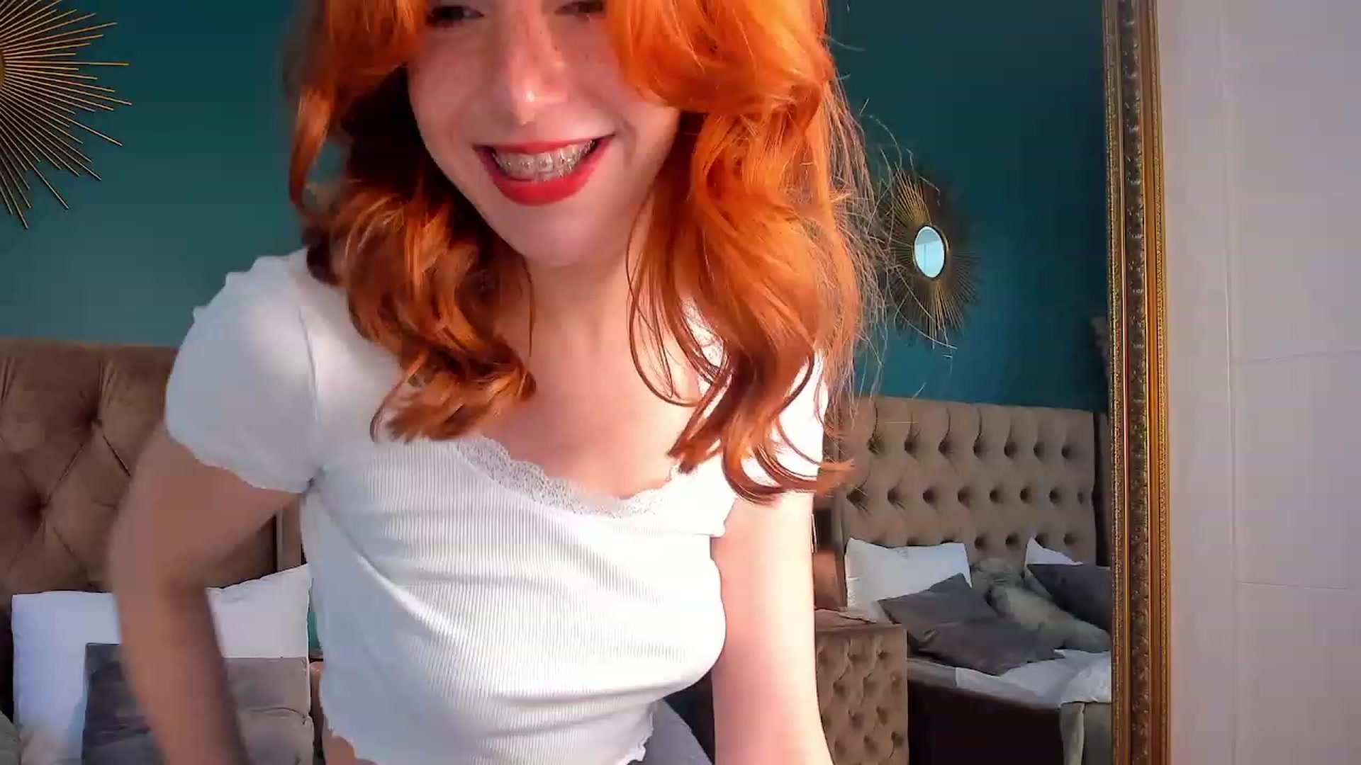 Gallery image thumbnail from ElsaYoung's myfreecams stream on, 06/30/2023, 08:35 image 3 of 20
