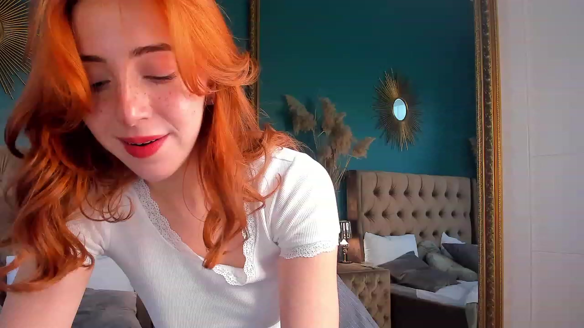 Gallery image thumbnail from ElsaYoung's myfreecams stream on, 06/30/2023, 08:35 image 16 of 20