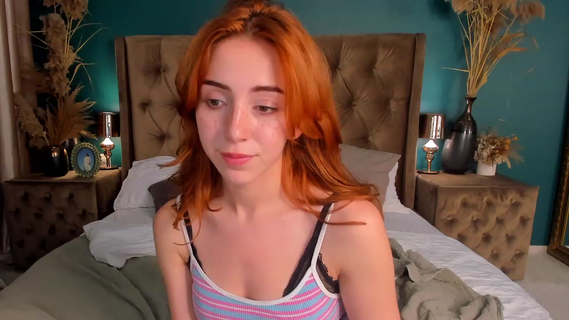 Gallery image thumbnail from ElsaYoung's myfreecams stream on, 07/02/2023, 19:12 image 7 of 20