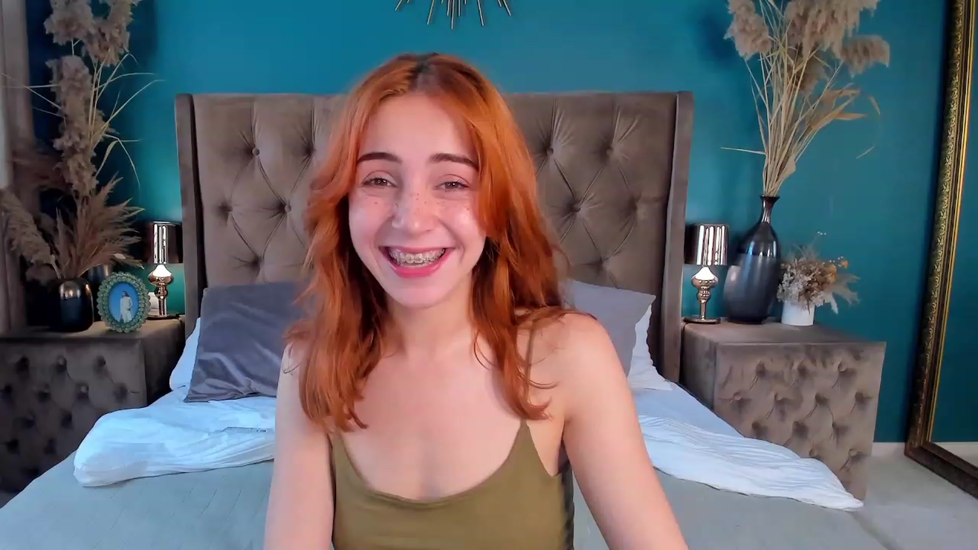 Gallery image thumbnail from ElsaYoung's myfreecams stream on, 07/04/2023, 14:15 image 15 of 20