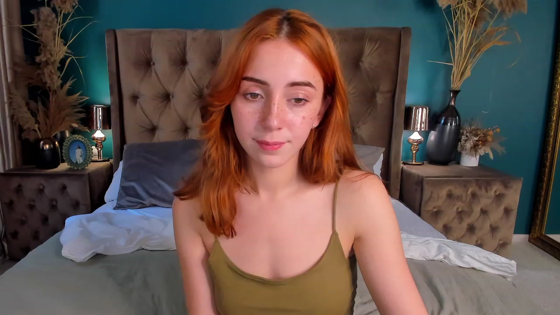 Gallery image thumbnail from ElsaYoung's myfreecams stream on, 07/04/2023, 16:04 image 15 of 20
