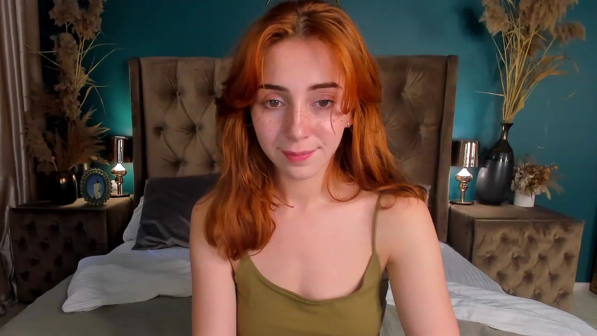 Gallery image thumbnail from ElsaYoung's myfreecams stream on, 07/04/2023, 17:54 image 12 of 20