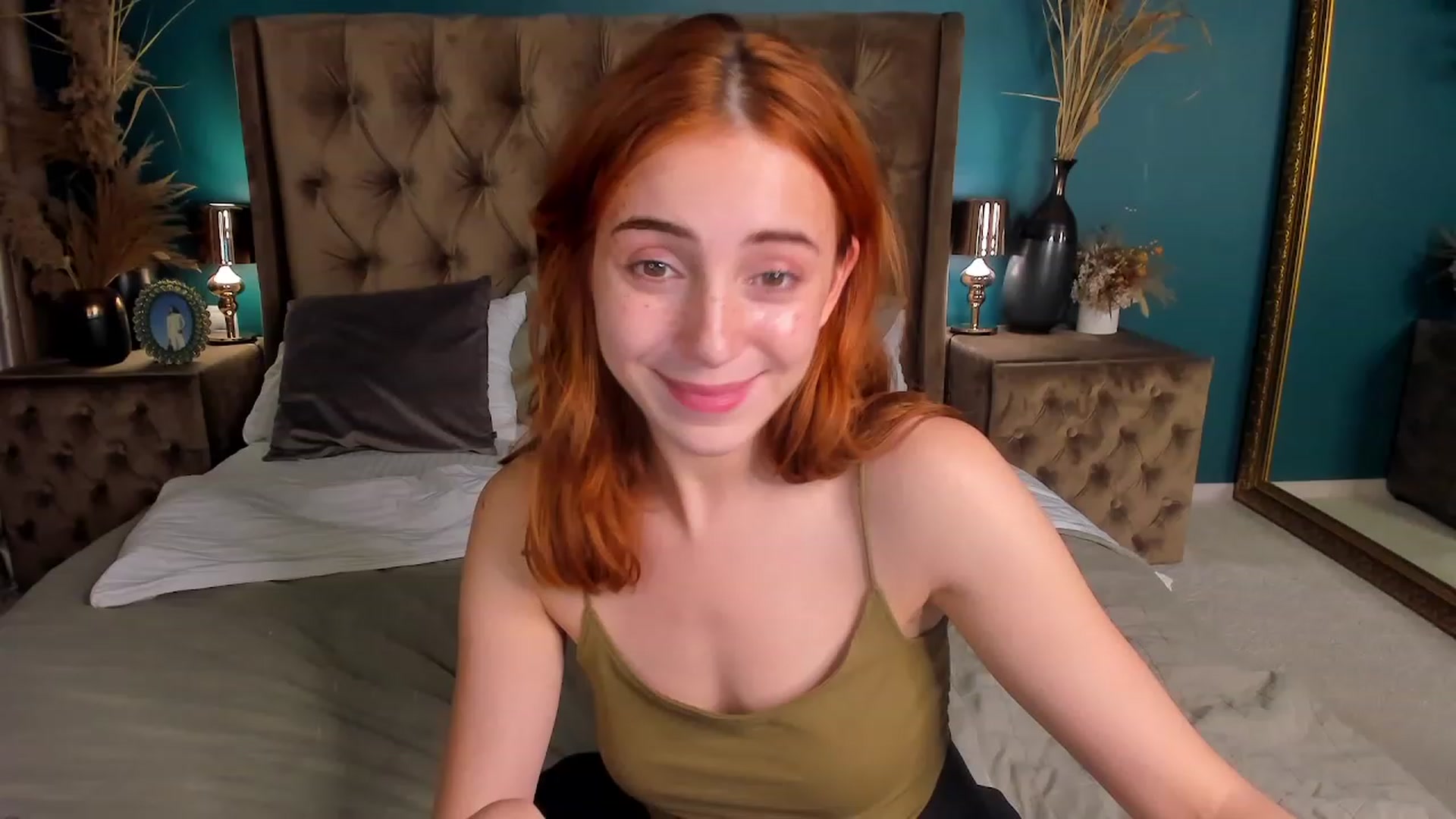 Gallery image thumbnail from ElsaYoung's myfreecams stream on, 07/04/2023, 18:40 image 13 of 20