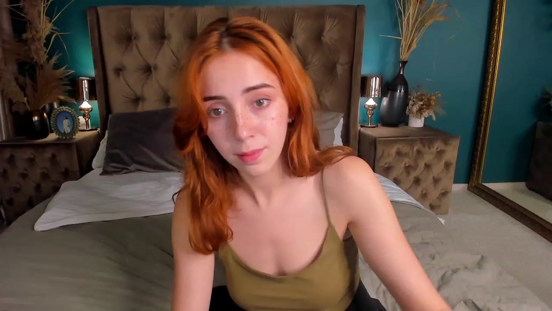Gallery image thumbnail from ElsaYoung's myfreecams stream on, 07/04/2023, 18:40 image 12 of 20