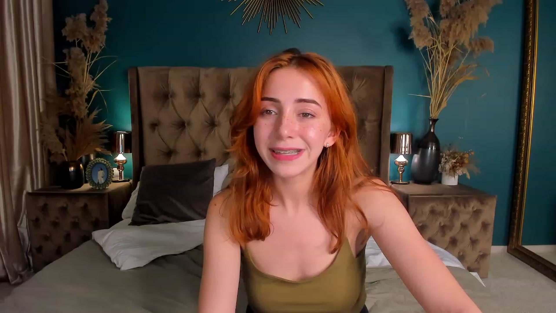 Gallery image thumbnail from ElsaYoung's myfreecams stream on, 07/04/2023, 19:39 image 6 of 20