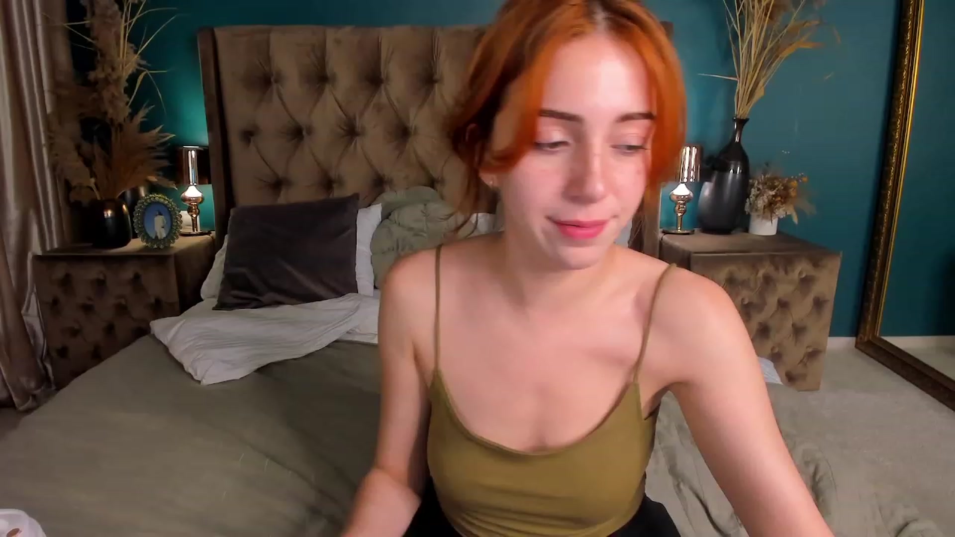 Gallery image thumbnail from ElsaYoung's myfreecams stream on, 07/04/2023, 19:39 image 13 of 20