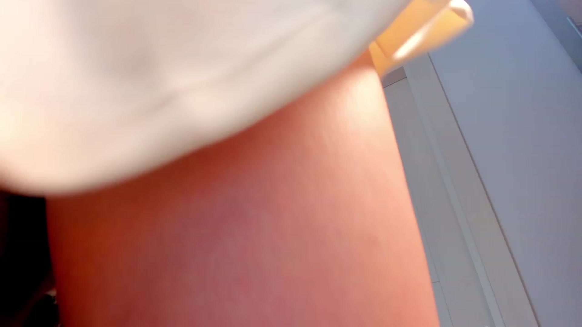 Gallery image thumbnail from ElsaYoung's myfreecams stream on, 07/06/2023, 13:18 image 16 of 20
